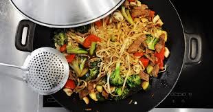 20 Idees De Plats Asiatiques A Emporter Que L On Peut Faire A La Maison 19 Photos Plat Asiatique Cuisine Asiatique Idee Plat