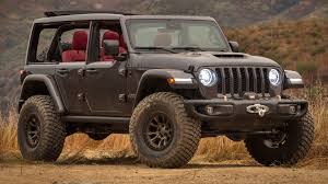 2021 gladiator 392 v8 / learn about the 2021 jeep gladiator sport s exterior features including lighting, wheels and tires, colors, and more. How To Watch The 2021 Jeep Wrangler 392 V 8 Reveal
