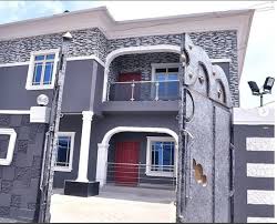 The singer, oluwatobiloba anidugbe, popularly known as kizz daniel, made this known on thursday via his instagram page. Chidinma Opens New House Kiss Daniel Reacts To Her Post Daily Advent Nigeria