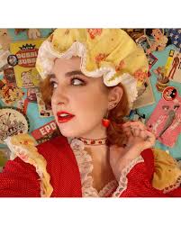 Sorry Madame Delacroix, this Daphne doesn't need a modiste- I sew my 𝘰𝘸𝘯  ball gowns 👑👗🪡 I attended the @bridgertonexperience a week ago and have  not stopped talking about it once. I