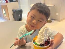 Looking up at the Oriental Pearl Tower