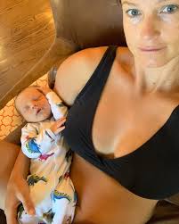 Trying to remember what's it was like to have a newborn! All I could find  were breastfeeding pics😂 I guess I have a lot of that coming.....  @sonnydafish was so little and