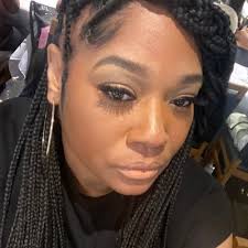 Aisha Michelle 💋 (@Arealexample77)