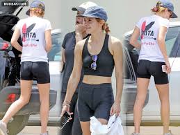 Emma Watson Cameltoe Exposed in Ibiza's Tight Shorts - See All the Angles