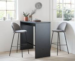This black and white kitchen features black subway tile, plenty of storage. Bar Stools Kitchen And Breakfast Bar Stools Jysk