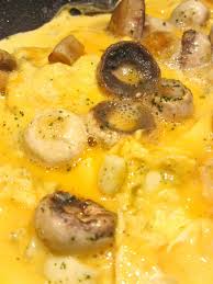 Omelette Aux Champignons Et Ail Des Ours Diet Delices Recettes Dietetiques Omelette Champignons Recettes De Cuisine Omelette