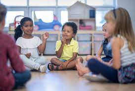 Auch jüngere kinder können auf antrag der erziehungsberechtigten eingeschult werden, wenn der entwicklungsstand eine erfolgreiche mitarbeit im ersten schuljahrgang erwarten lässt. Einschulung Ist Mein Kind Bereit Fur Die Schule Stiftung Warentest