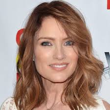 Lisa Arnold's Instagram, Twitter & Facebook