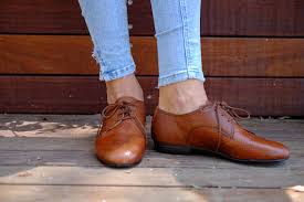 Handmade Out Of Genuine Leather In A Trendy Shade Of Tawny Brown And Finished With A Low Heel Women Oxford Shoes Brown Oxfords Women Brown Leather Dress Shoes
