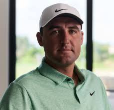 The Seniors Open please Rodrick make the Cut, make History 😃