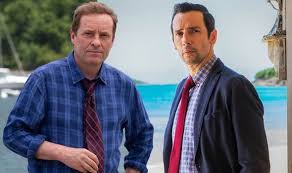 Watch all available episodes of death in paradise on bbc iplayer. Death In Paradise Adds A New Slate Of Potential Suspects For S9 Tellyspotting