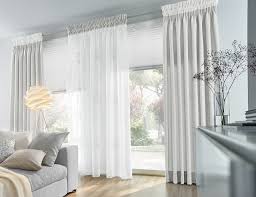 Es würde kahl und ungemütlich wirken. Kreative Ideen Trends Gardinen Vorhange Sonnenschutz Nach Mass Modern Wohnzimmer Sonstige Von Unland International Gmbh Houzz