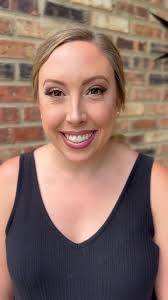 𝓇ℯ𝒹 𝓁𝒾𝓅𝓈 𝒶𝓃𝒹 𝓇ℴ𝓈𝓎 𝒸𝒽ℯℯ𝓀𝓈 💍🤍, ., ., ., ., ., .,  #frankfortmakeupartist #frankforthairstylist #mokenamakeupartist  #mokenahairstylist #bookwithdanielle #evolvehairsalon  #evolvehairsalonfrankfort ...