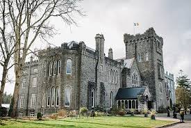 Kilronan Castle Wedding Eimear And Niall Weddingdates Wedding Venues Uk Castle Wedding Castle