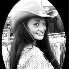 Tonya Hackett's Instagram, Twitter & Facebook