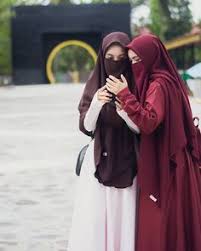 Status tersangka tiu disematkan kepada gadis bercadar ini atas kasus kematian bayi yang dilahirkan dari rahimnya secara normal. Muslim Women
