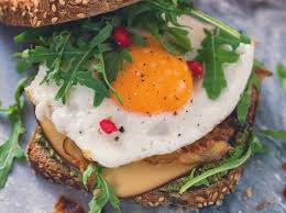 Bahan untuk membuat sandwich telur. 3 Sandwich Telur Sarapan Praktis Padat Nutrisi