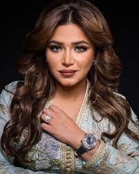 the stunning noha nabil nohastyleicon shining with the rendez vous moon see more in layalinamag jaegerlecoultre stunning jaeger lecoultre celebrities