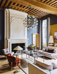 Un Hotel Particulier Secret Rempli D Oeuvres D Art Interior Design Interior Home Decor Inspiration
