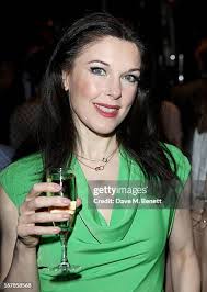 145 photos et images haute résolution de Josefina Gabrielle