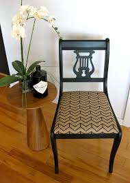 Chaise Vintage Retapee Refurbished Lyre Back Chair Furniture Makeover Inspiration Refurbished Chairs Chair