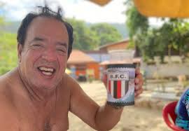 Ex-gerente da Caixa, Flávio Prado foi velado nesta segunda (6) em Jacareí