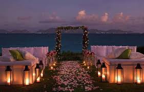 Make Your Special Day Awesome With These Amazing Wedding Decorations Night Beach Weddings Romantic Beach Wedding Sunset Beach Weddings