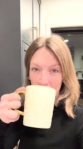 Lisa Sandberg's Instagram, Twitter & Facebook