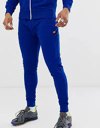 Mit auffälligen kontrasten & unverkennbaren clubdetails Ellesse Roma Blauer Trainingsanzug Asos