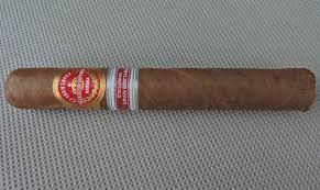 En córnico breten veur) es una isla situada en el océano atlántico norte frente a la costa noroeste de la europa continental.es la mayor isla del archipiélago de las islas británicas. Cigar Review Juan Lopez Seleccion Superba Edicion Regional Gran Bretana