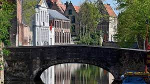 Belgien ˈbɛlɡi̯ən ()), officially the kingdom of belgium, is a country in western europe.it is bordered by the netherlands to the north, germany to the east, luxembourg to the southeast, france to the southwest, and the north sea to the northwest. Coronavirus Por Que Belgica Tiene La Mayor Tasa De Mortalidad Por Covid 19 Del Mundo Y Que Nos Dice Ello Sobre La Enfermedad En Otros Paises Bbc News Mundo