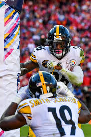 Search, discover and share your favorite juju smith schuster gifs. Juju Smith Schuster Wallpapers Wallpaper Cave