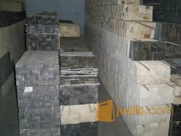 Ada banyak pilihan material yang bisa digunakan untuk melapisi permukaan dinding rumah. Batu Alam Kualitas Export Semarang Jualo