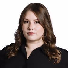 Samantha Samson's Instagram, Twitter & Facebook