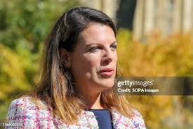 451 Caroline Downing Photos & High Res Pictures