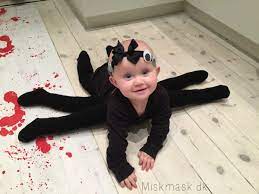 Diy Halloween Baby Spider Costume Quick Guide In Broken English Baby Halloween Diy Toddler Halloween Baby Spider Costume