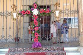 Puedes usar una regla para dibujar líneas rectas. Cruz De Mayo En La Victoria Y San Lazaro Dibujos De Fano En Color Diocesis De Malaga Portal De La Iglesia Catolica De Malaga