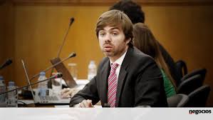 View complete tapology profile, bio, rankings, photos, news and record. Joao Almeida Cds Empenhado No Acordo De Salvacao Nacional Politica Jornal De Negocios