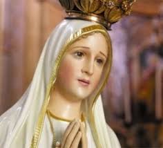 Vergine santissima, che a fatima hai rivelato al mondo i tesori di grazie nascosti nella pratica del santo rosario, infondi nei nostri cuori un grande amore a questa santa devozione, affinché, meditando i misteri in esso contenuti. Fatima Consacrazione Vescovi Italia Non Pervenuti Don Strumia Stilum Curiae