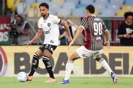 Luis Zubeldia testa mudança e deve mandar um Fluminense diferente contra o Botafogo