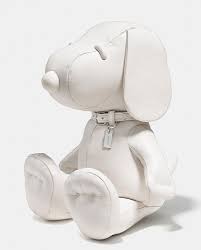 Coach X Peanuts Is Back For Another Round Of Chic Cartoon Bags Page 7 Purseblog Cartoon Bag Mickey Mouse Shirts Snoopy