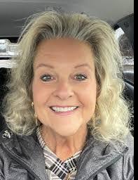 Nicole Bixler's Instagram, Twitter & Facebook