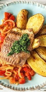 Welsfilet Mit Ofenkartoffeln Rezept Hellofresh Rezept Ofenkartoffel Rezept Welsfilet Ofenkartoffel