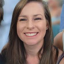 I'm looking for a kitten, we had to put our sweet 16 year old cat down last  week. Please message me if you know of any kitty's available.