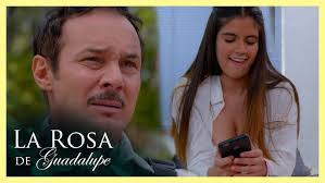 Vicky ''La Colegiala' comparte fotografías subidas de tono