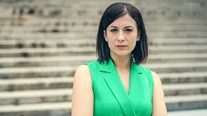 Ha más módon támogatná a lapot ebben a nehéz helyzetben, azt is megteheti (paypal és bankkártya is)! Cseh Katalin Az Europai Adofizetok Nem Kutyafitneszre Meg Kisvasutra Adjak A Penzt 24 Hu