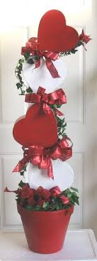 42 valentine's day crafts that are a creative way to show what's in your heart. Diy Valentine S Yard Decor Your Neighbors Will Envy Picky Stitch