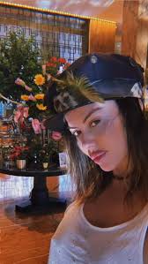 Más #back #porelmundo 🧳🎬, Gracias a todas las marcas que me acompañaron  🫶 , @holasim.oficial , @opticacentralstore , @damascocuero ,  @kimiiloo.design , @bartolomejoyas , @mtdepetrisdesigner , ...