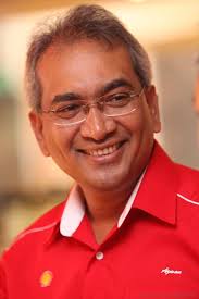 Zairi dzuljastri, head of convenience retailing of shell malaysia trading sdn bhd. Shell Raises Rm700k For Underprivileged Children