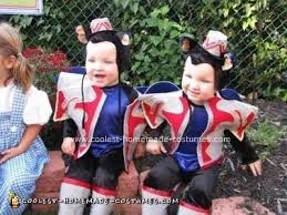 Coolest Homemade Wizard Of Oz Flying Monkeys Costumes18